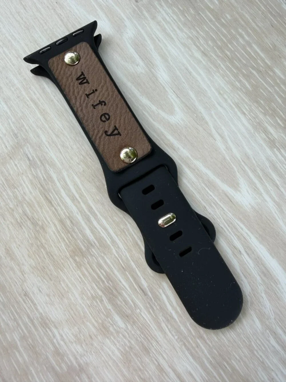 Wifey Engraved Silicone Band For Apple Watch 38mm 40mm 41mm 42mm Modern Black